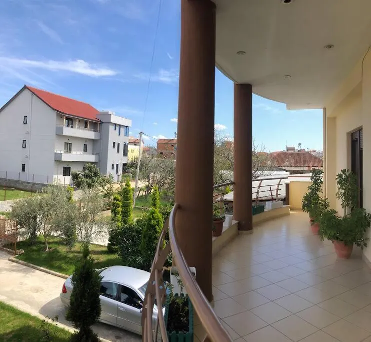 Villa Uklala Kamez