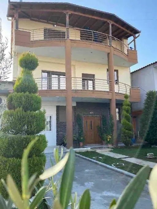 Villa Uklala Kamez 0*,